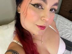 MelodyBlossom from xLoveCam