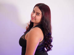 MelodyJames - female with black hair and  small tits webcam at xLoveCam