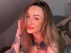 Meltattx-hot - blond female webcam at xLoveCam
