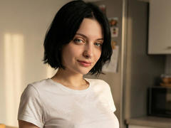 MelyndaMarron - female with black hair and  big tits webcam at xLoveCam