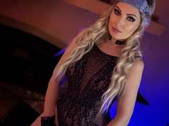 Meridian - blond female with  small tits webcam at xLoveCam