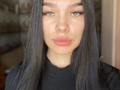 MerriePutnam - female with brown hair webcam at xLoveCam