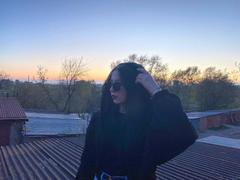 MertieDasinger - female webcam at xLoveCam