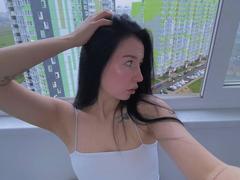 MertieDasinger - female webcam at xLoveCam