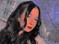 MertieDasinger - female webcam at xLoveCam