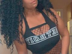 BustyMILF4play - female with black hair and  big tits webcam at ImLive