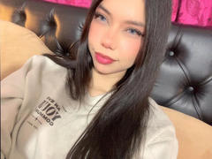 MiAntonella - female webcam at xLoveCam