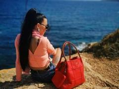 Mia124-hot - female with black hair webcam at xLoveCam