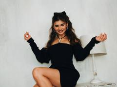 MiaAxel - female with brown hair webcam at xLoveCam