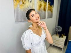 MiaAxel - female with brown hair webcam at xLoveCam