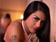 MiaBellucci - female with black hair and  small tits webcam at xLoveCam