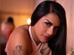 MiaBellucci - female with black hair and  small tits webcam at xLoveCam