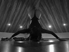 MiaBlackXO - blond female with  small tits webcam at LiveJasmin