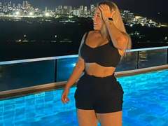 MiaBlondeHot - blond female with  big tits webcam at xLoveCam