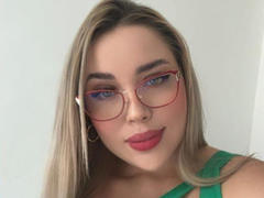 MiaBlondeHot - blond female with  big tits webcam at xLoveCam