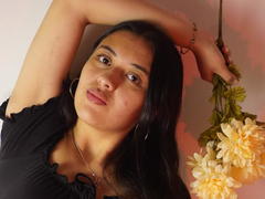 MiaBloom69 - female with black hair webcam at xLoveCam