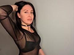 MiaBonny - female with brown hair webcam at xLoveCam