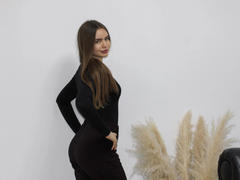 MiaCalhoun from xLoveCam