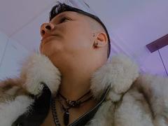 MiaCapucci - female webcam at xLoveCam