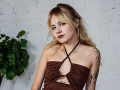 MiaRollins from LiveJasmin