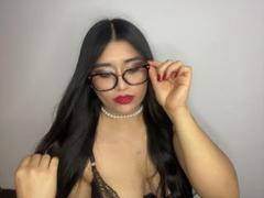 MiaDuboisX - female with black hair webcam at xLoveCam