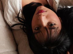 MiaEverly - female with black hair webcam at xLoveCam