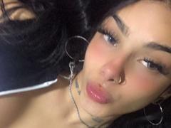 MiaFire - female webcam at xLoveCam