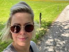 MiaHase-hot - blond female webcam at xLoveCam