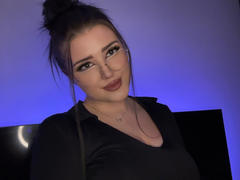MiaHaveFun - female with  big tits webcam at xLoveCam