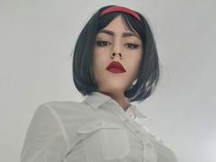 MiaHyperion - shemale with black hair webcam at xLoveCam