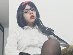 MiaHyperion - shemale with black hair webcam at xLoveCam
