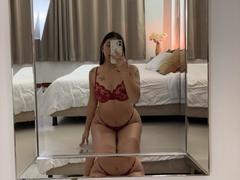 MiaLaurents - female webcam at xLoveCam