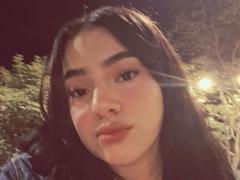 MiaLeroy - female with red hair and  big tits webcam at xLoveCam