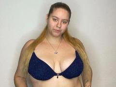 MiaLou05-hot - blond female webcam at xLoveCam