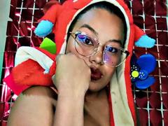 MiaLoveMR - female webcam at xLoveCam