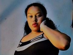 MiaLoveMR - female webcam at xLoveCam