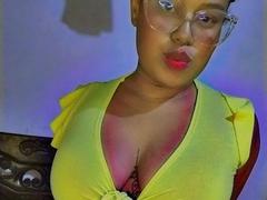 MiaLoveMR from xLoveCam