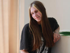 SandyMiller - female with brown hair webcam at LiveJasmin