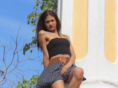 MiaNicholet - female with brown hair and  small tits webcam at ImLive