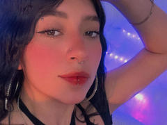 MiaPresscot - female with black hair webcam at xLoveCam