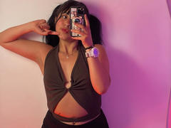 MiaPresscot - female with black hair webcam at xLoveCam