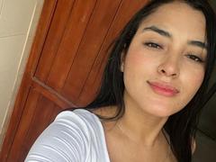 MiiaFoxy - female with black hair webcam at xLoveCam