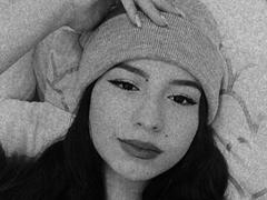 MiaSuarez - female with black hair and  big tits webcam at ImLive