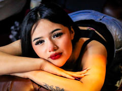MiaTanya - female with black hair and  big tits webcam at xLoveCam