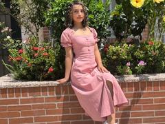 MiaWualker - female with black hair webcam at xLoveCam
