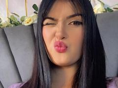 MiaWoodss - female with black hair and  big tits webcam at xLoveCam