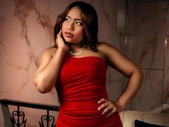 MiaXgate - female with brown hair webcam at xLoveCam