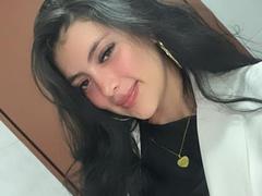 MiaaAmour - female with  big tits webcam at xLoveCam