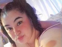 MiaaaHott - female with red hair and  big tits webcam at xLoveCam