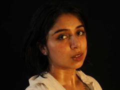 MiahSantini - female with black hair webcam at xLoveCam